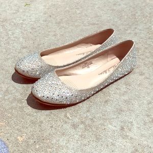 De Blossom Collection sparkle jewel flats 💎 💎